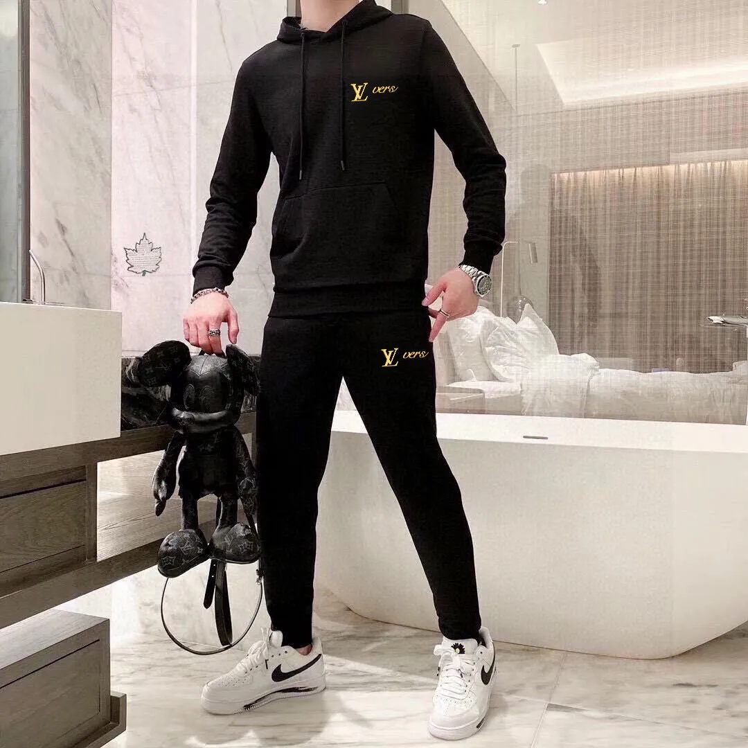 🅿️400 [Lv Louis Vuitton] (Fat Man Gospel) Hot-selling suit is coming. Focus on the original version of the official website. 2025 new hot-selling cardigan sweater suit. The original order is the best. 🇭🇰The meticulous work of top designers. Just for a fitting and perfect upper body effect. 100% natural high-quality Roman cotton, close-fitting comfort, noble and elegant! Original hardware embodies elegance and nobility! Counter size: M-5XL (maximum wear up to 220 pounds)